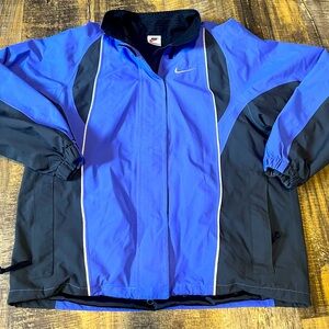 Nike rain jacket. Size M